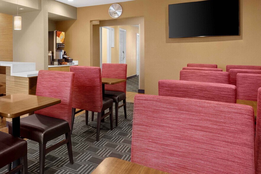 Building Photo - Furnished Studio-Denver - Broomfield