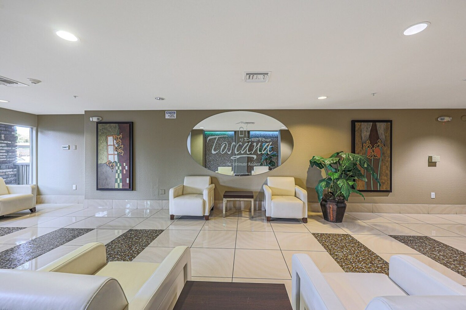 Building Photo - 5450 E Deer Valley Dr