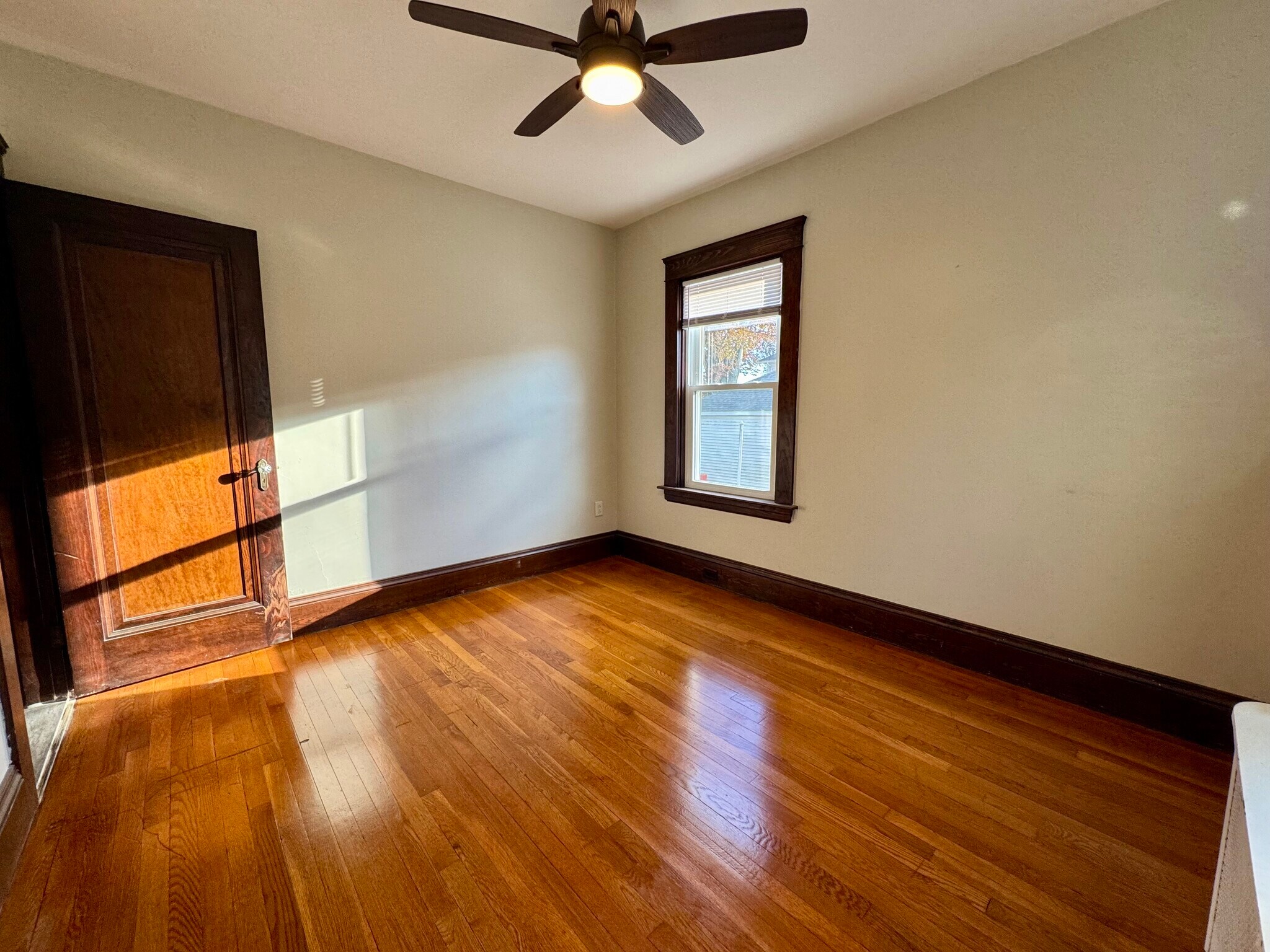 Building Photo - 16 Davis Ave