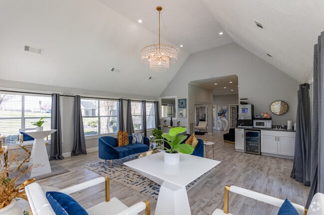 Clubhouse - The Hamilton