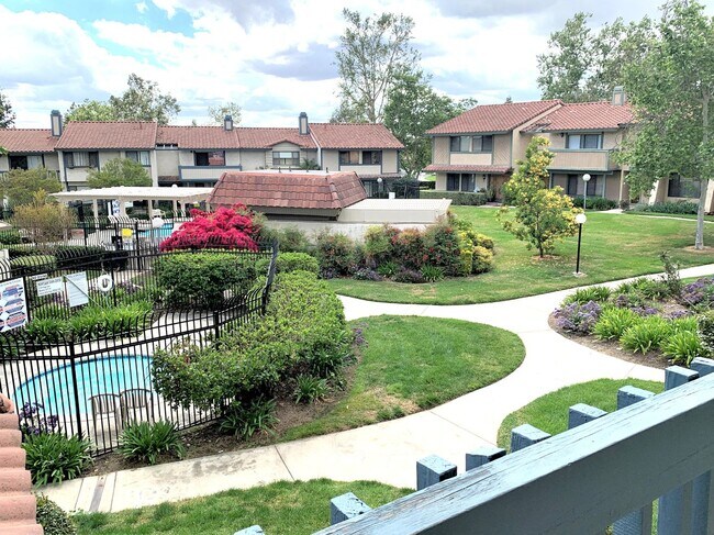 Building Photo - 9836 Snowmass Dr
