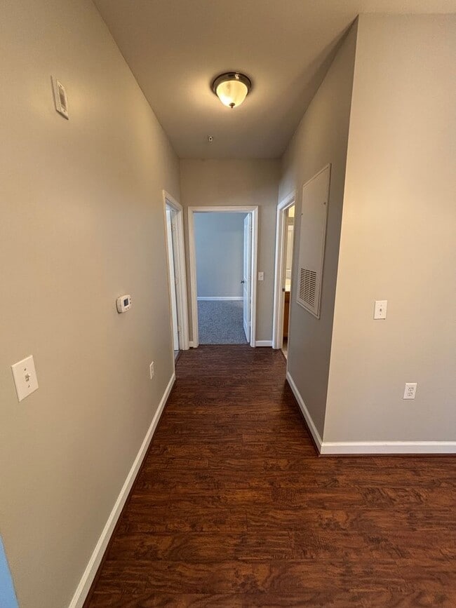 Building Photo - Beautiful 2 Bedroom 2 Bathroom Located in Sellar's Cove, Minutes from Carolina Beach!