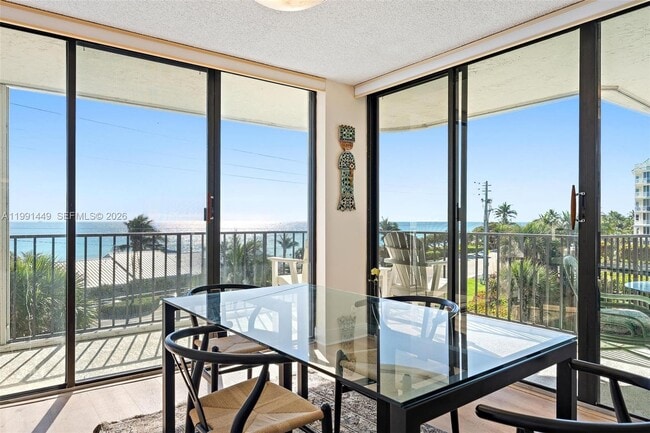 Building Photo - 1300 Jimmy Buffett Mem Hwy