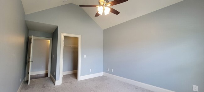 Building Photo - Stunning 4-Bedroom, 3.5-bath Home in the P...