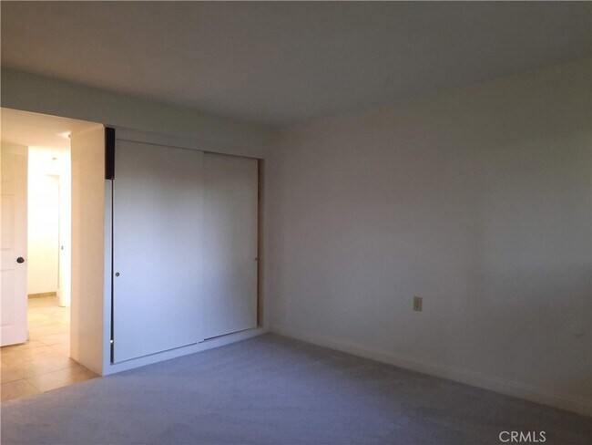 Building Photo - 2117 Via Puerta