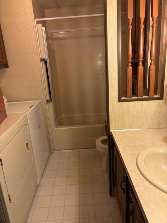 Building Photo - 2467 108th Ave