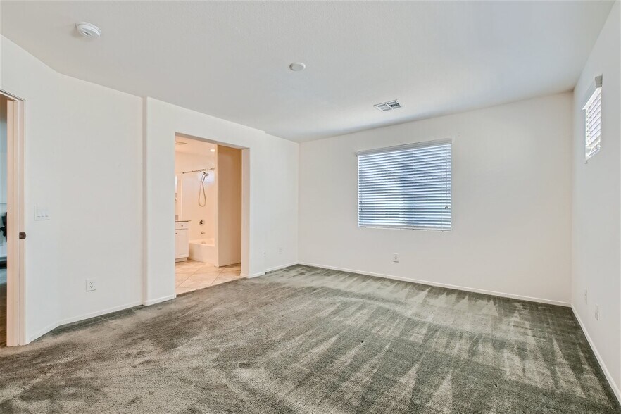 Building Photo - 10643 Forum Peak Ln