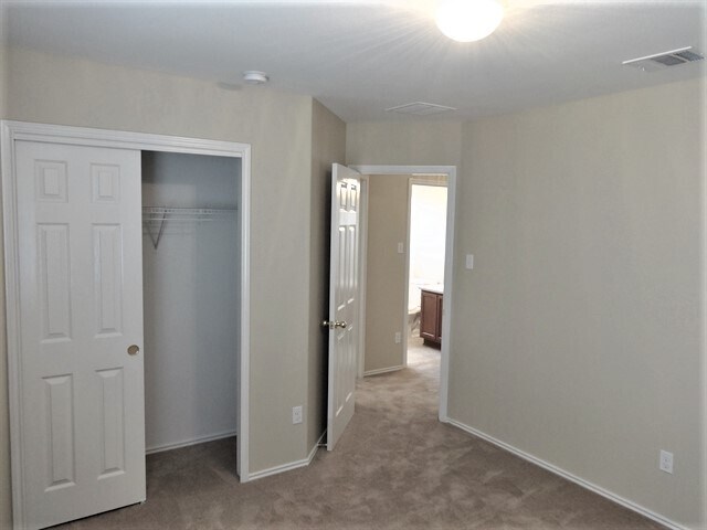 Building Photo - 13329 High Sierra St