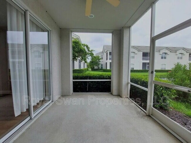Building Photo - 611 Grasslands Village Cir