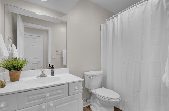 Building Photo - Dunes West Town House