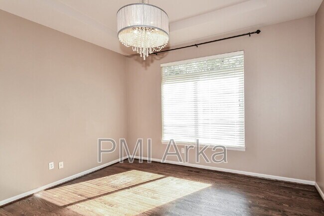 Building Photo - 445 243rd Pl SE