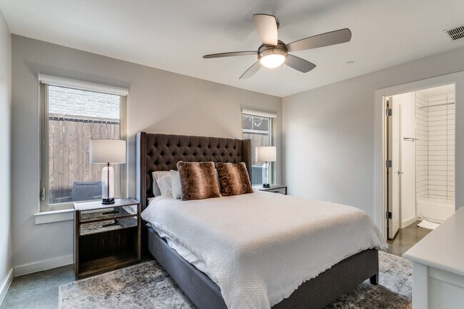 Building Photo - 1839 Euclid Ave