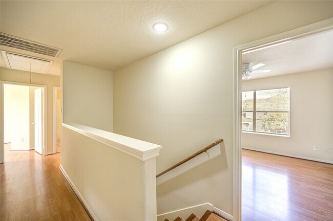 Building Photo - 19506 Lighthouse Scene Ln