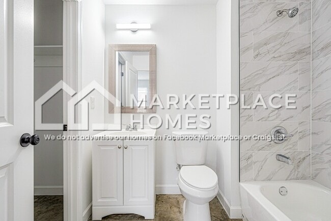 Building Photo - 801 Goodwyn St