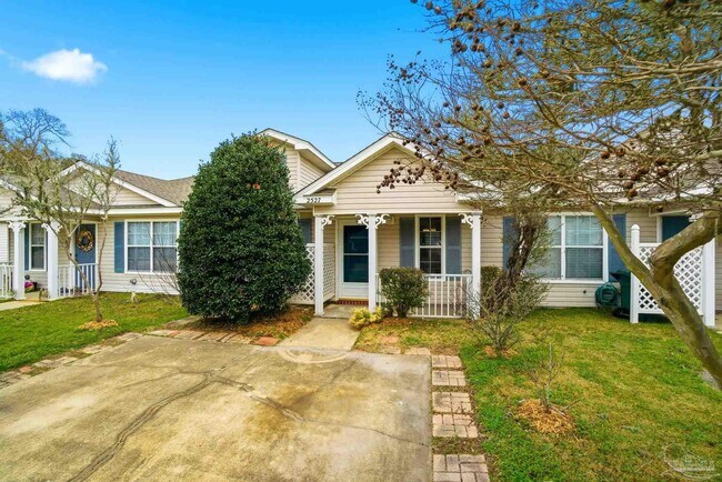Building Photo - 2527 Trailwood Dr