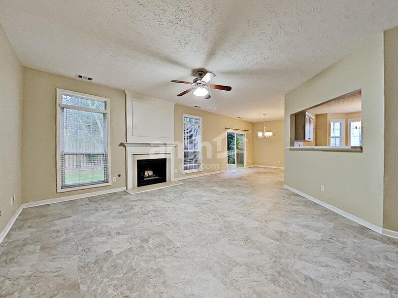 Building Photo - 3151 Serenade Ct
