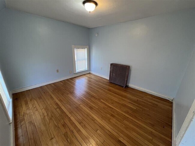 Building Photo - 21 Reynolds Ln