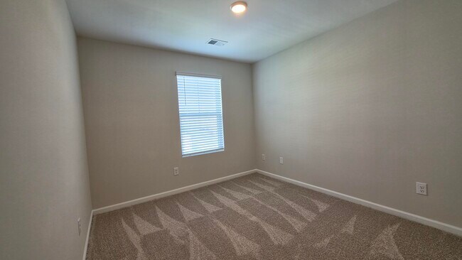 Building Photo - 1773 Camazay Dr