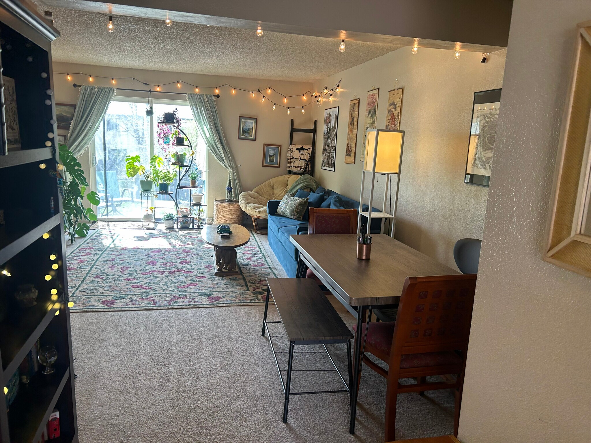 Living Room - 1900 Florida Rd