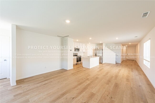 Building Photo - 611 Marsol St