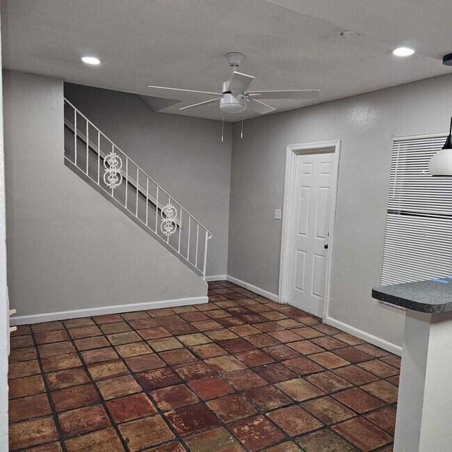 Building Photo - 1358 Silverado