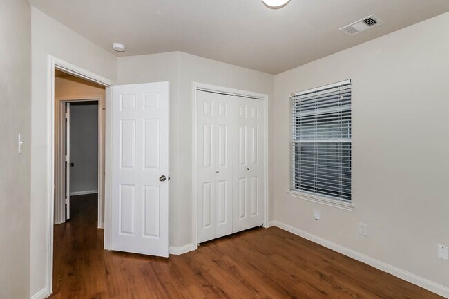 Building Photo - 18731 Dennington Dr