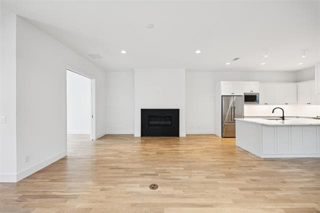 Building Photo - 5636 Winton St