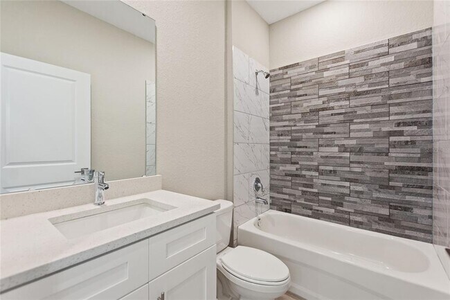 Building Photo - 115 Big Sioux Dr