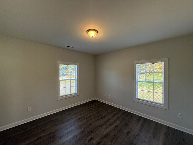 Building Photo - Three bedroom, 2 bath newly constructed ho...