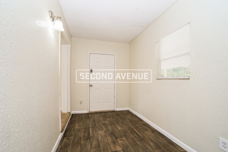 Building Photo - 9561 Norfolk Blvd