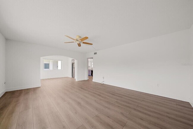 Building Photo - 3818 Roxane Blvd