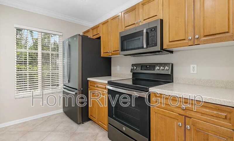 Building Photo - 9430 Ivy Brook Run
