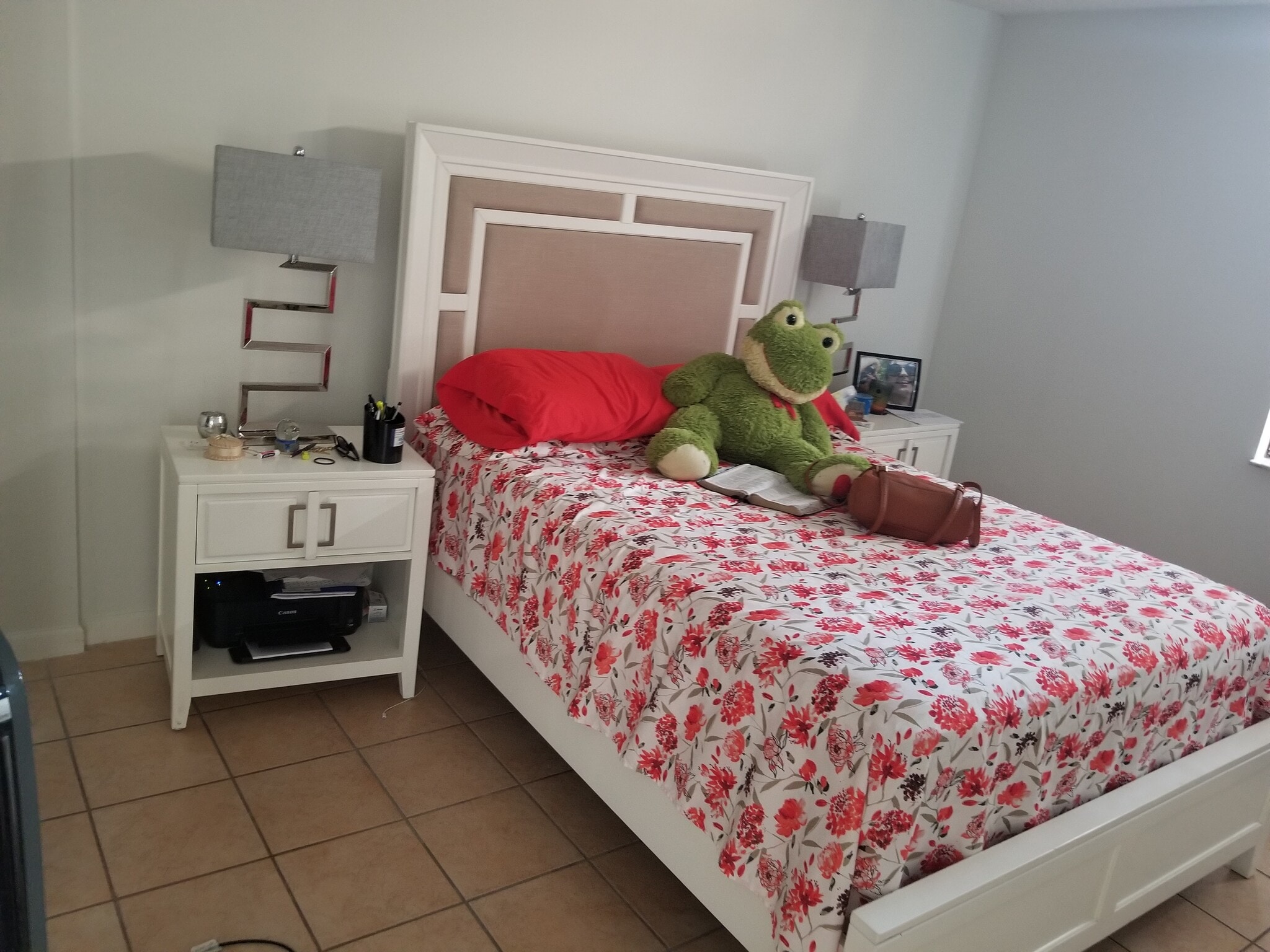 Building Photo - 14421 N Kendall Dr