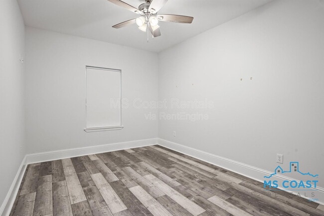 Building Photo - 15328 Oak Creek Cove