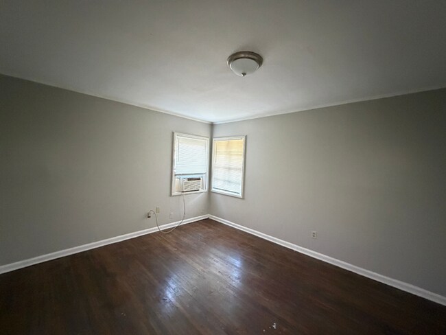 Building Photo - 1493 Rebecca St