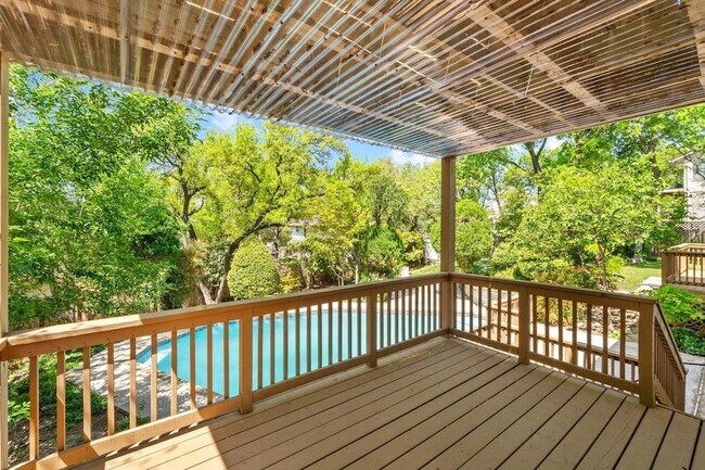 Building Photo - 6603 Whitemarsh Valley Walk