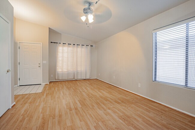 Building Photo - 6590 Tuzigoot Way