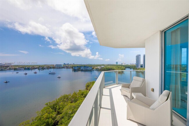 Building Photo - 17111 Biscayne Blvd