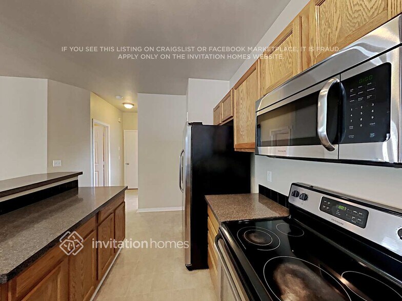 Building Photo - 9224 178 St Ct E