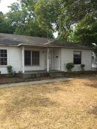 Building Photo - 3804 Lasker Ave