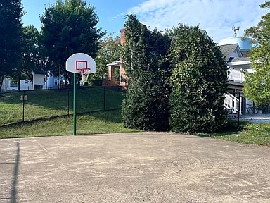 Building Photo - 405 Westminster Ln