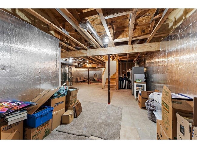 Building Photo - 5140 Kimberly Ln N
