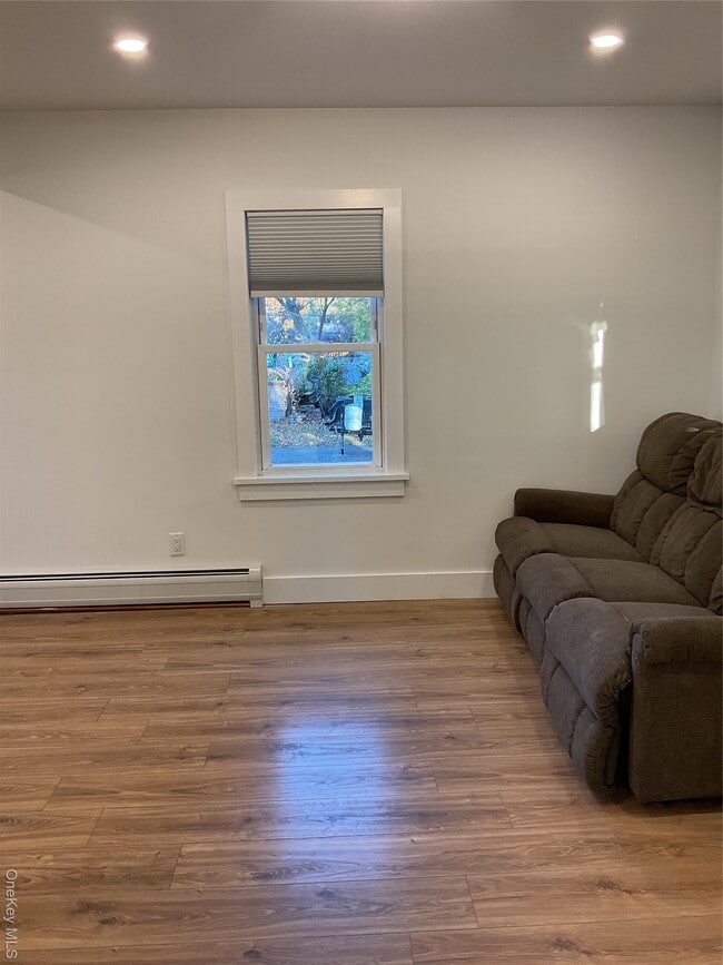 Building Photo - 50 Ridge St