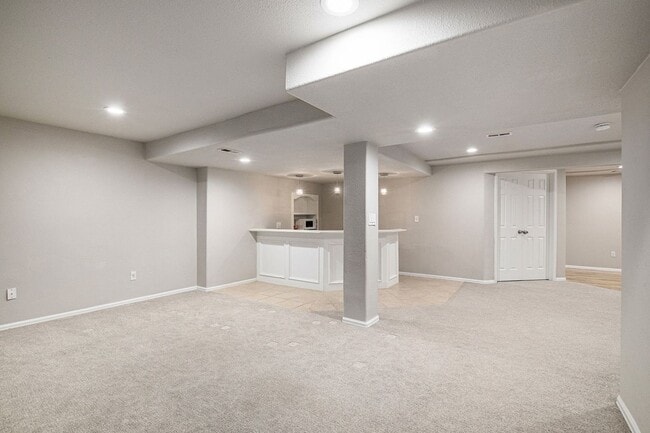 Building Photo - Available NOW!! SFH in Valley Traditions Littleton CO!