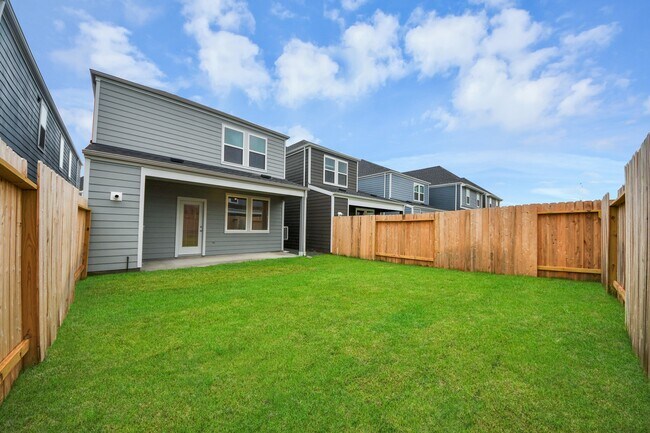 Building Photo - 3538 Shearwater St