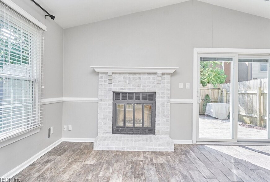 Building Photo - 4731 Marlwood Way