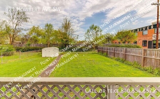 Building Photo - 821 Howbert Ave SW