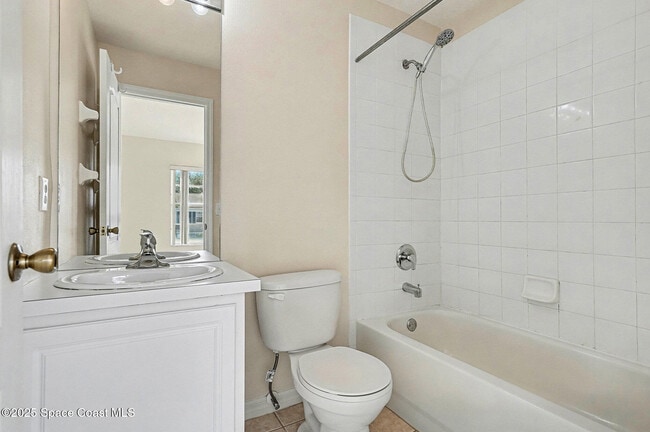 Building Photo - 1352 Hampton Park Ln