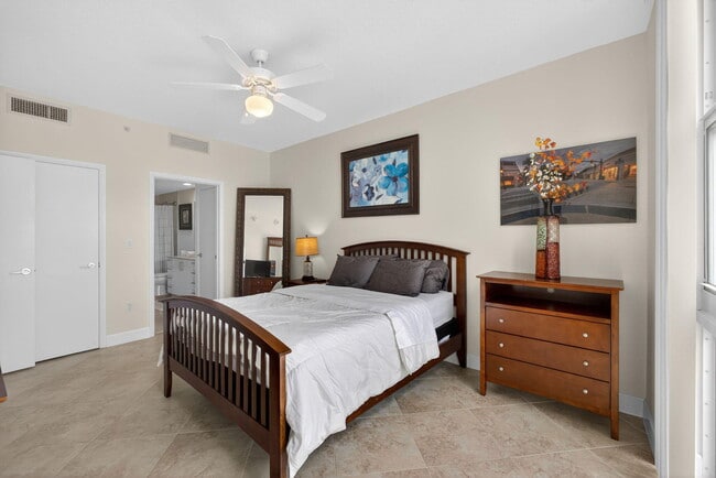 Building Photo - 550 Okeechobee Blvd