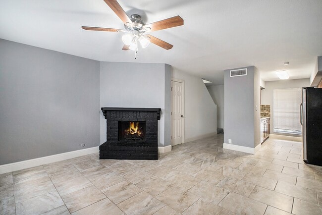 Building Photo - 11002 Hammerly Blvd